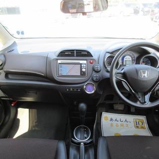 ホンダ　フィットシャトルハイブリット　ハイブリッド　ギャザズＳＤナビ　キーレス　１年保証付 カーローン：支援対象車の画像