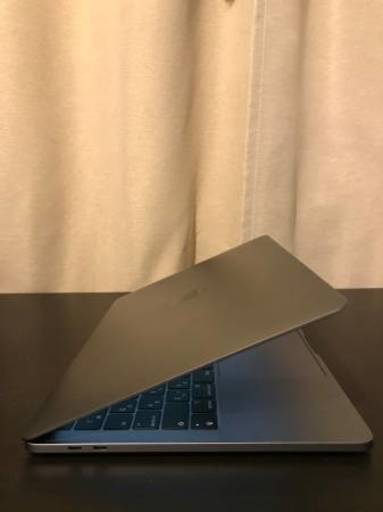 パソコン 2018 TouchBar MacBook Pro 13