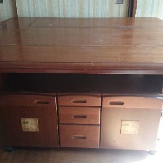 収納付きキッチンテーブル