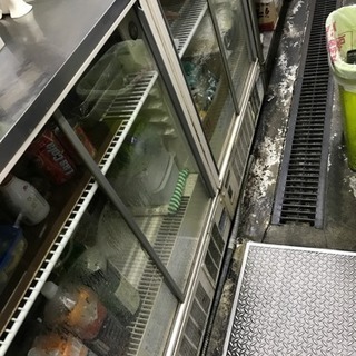 開店予定の方へ この度店移転の為店内中古品を大放出の画像