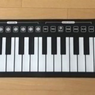 ウキウキロールピアノ中古