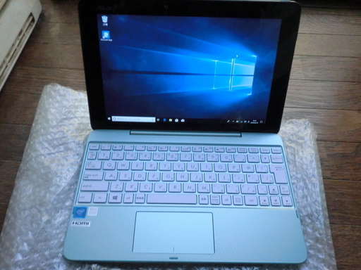 10.1型Windows 2in1 タブレットPC ASUS 2in1 T101HA キーボード2つ 美品