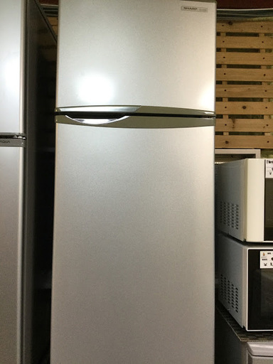 【送料無料・設置無料サービス有り】冷蔵庫 SHARP SJ-H12W-S① 中古