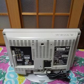 Panasonic  TH-L17C1-S    2009