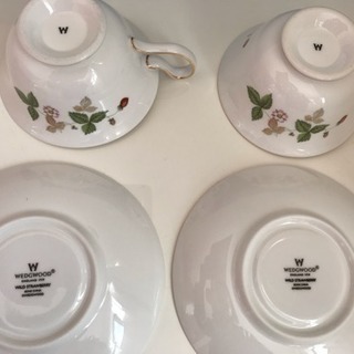 【超美品】ウェッジウッド★ワイルドストロベリー★ペアティーカップの画像