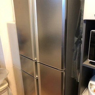 冷蔵庫まだキレイで使えます。の画像
