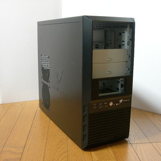 PCケース　黒3