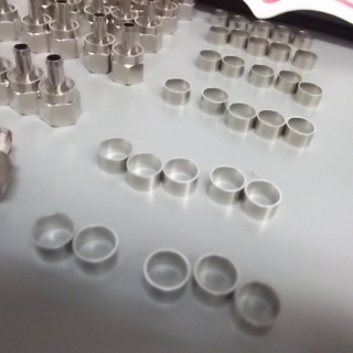 30個・4CFB用F型コネクタ/北よりの画像