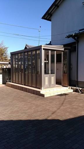 【引き取りに来られ方限定】お庭にサンルームいかがですか？