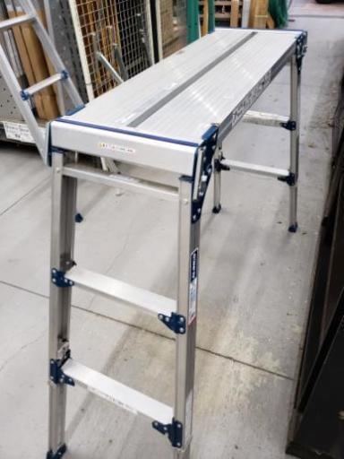 《限定1台❗新品・未開封》伸縮式足場台　おまけ付き