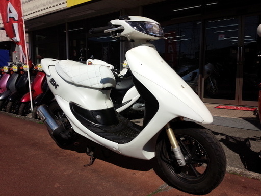 NO.2650　ライブディオＺＸ （ＤＩＯ） ２サイクル　エナメルシート　サイドスタンド　ハネ付き　ディスクブレーキ　キャストホイール　☆彡