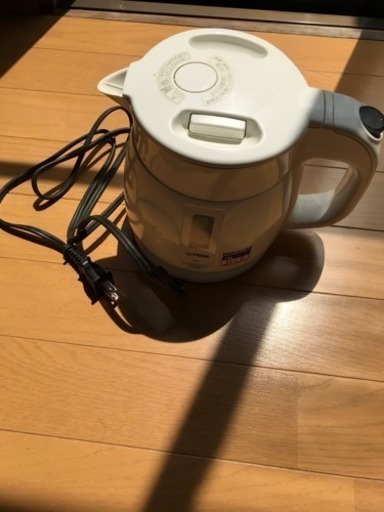 TIGER電気ケトル わく子 ホワイト 2015年製