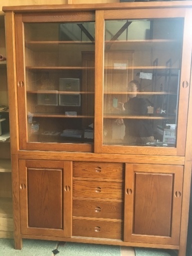 東京23区内配達可／食器棚　★幅130cm×高さ180cm×奥行42cm