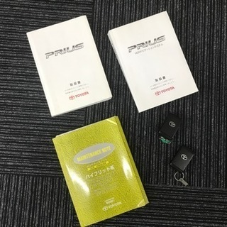 人気のパール プリウス グレード"G"の画像