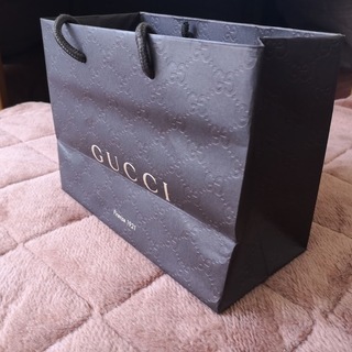 GUCCI紙袋の画像