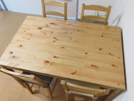 【美品】IKEAダイニングテーブル（ヨックモック）