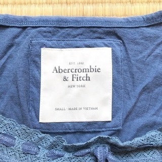最終値下げ★ abercrombie＆fitch トップス 未使用 ★の画像