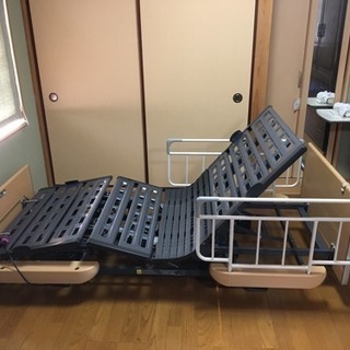 処分時期が早まったため値下げ！パラマウント 介護用リクライニングベッド 2モーター