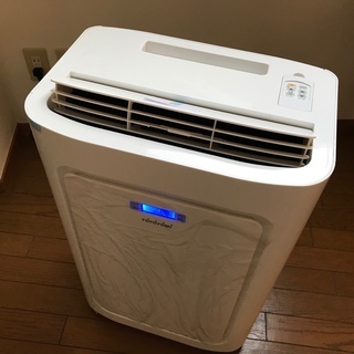 【2018年製・超美品】トヨトミ製 スポットエアコン TAD-2218W スポットクーラー 冷暖 窓用の画像