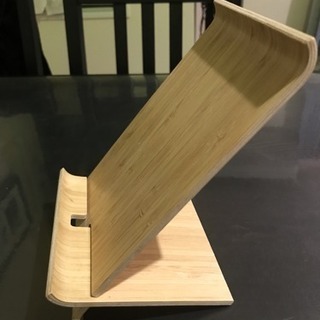 スマホ立てる台の画像