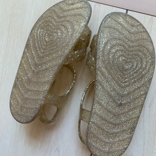 キッズ サンダルの画像