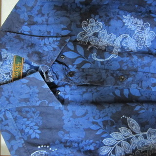 かりゆしウェア メンズ Mサイズ MAJUN　の画像