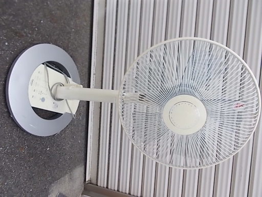トヨトミ製　扇風機　その３　リモコン付き