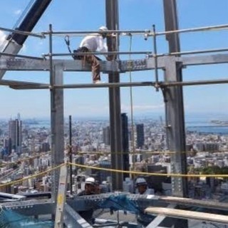 鳶の手元作業の画像