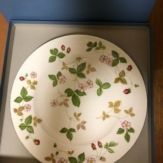 ウエッジウッドワイルドストロベリー大皿の画像