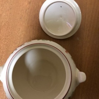 ウエッジウッドワイルドストロベリーシュガーポットの画像