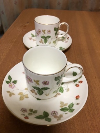ウエッジウッドワイルドストロベリーコーヒーペアカップ