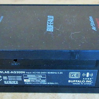 ☆バッファロー BUFFALO WLAE-AG300N 無線LAN親機子機中継機◆ワンタッチで無線LANに簡単接続の画像
