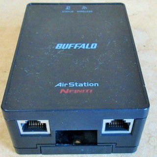 ☆バッファロー BUFFALO WLAE-AG300N 無線LAN親機子機中継機◆ワンタッチで無線LANに簡単接続の画像