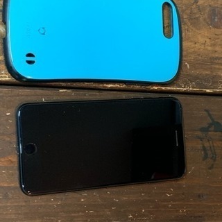 本日終了します。iPhone7plus128G SIMフリー 無傷 オマケ付き！送料無料の画像