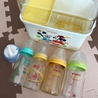 哺乳瓶4本&哺乳瓶ケースセットで☆
