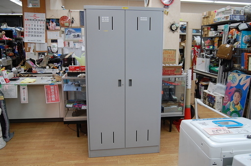 事務用 掃除用具入れ ロッカー 事務用品 ネズミ色 幅90×奥52×高179㎝  ☆ PayPay(ペイペイ)決済可能 ☆ 札幌市 清田区 平岡