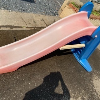幼児用滑り台！年季物！取りに来れる方さしあげます。