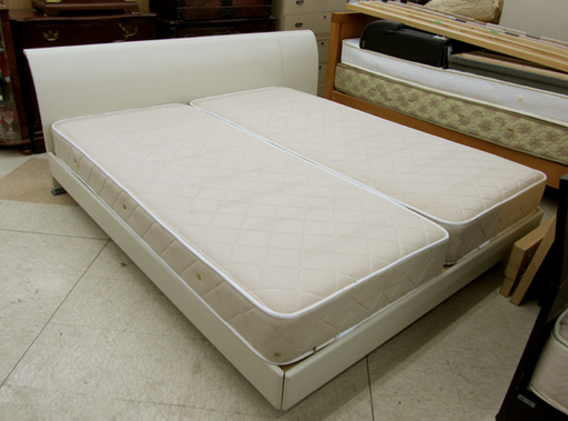 〇 札幌 arflex クイーンサイズベッド FRUTTA サイドテーブル＆マットレス付き 寝具 アルフレックス フルッタ 本郷通店