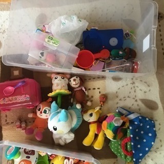 【成約済み】おもちゃ車・アンパンマン(メイン)玩具・ぬいぐるみ等セットの画像