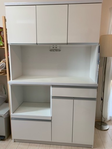 【5/19日まで掲載】食器棚 [引き取りに来てくれる方]