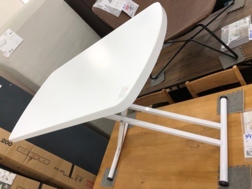 値下げしました！昇降式テーブル 幅120cm 高さ25～70cmで自由に調節可能