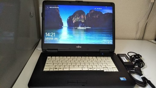 ノートパソコン富士通 A550/A SSD/ Core i5 Windows10