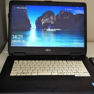 ノートパソコン 富士通　A550/A ノートパソコン富士通 A550/A SSD/ Core i5 Windows10