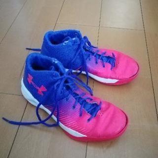 UnderArmour バッシュ 23.5cm