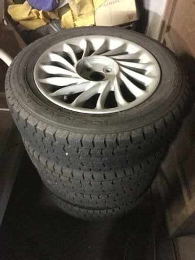 スタッドレス 1シーズンのみ使用