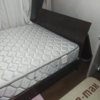 セミダブルベット。フレーム、マット。大型収納リフト
