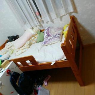 木製二段ベッド