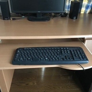 パソコンデスクの画像