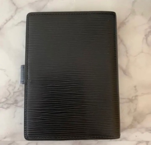 ≪お譲り先決定しました≫ルイヴィトン エピ 手帳