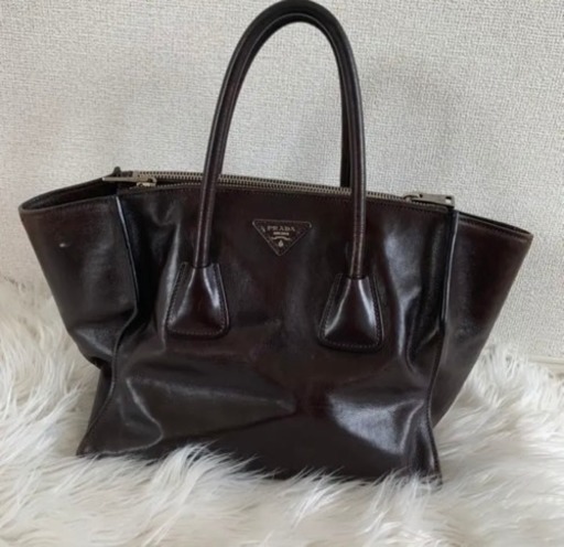 PRADA ハンドバッグ